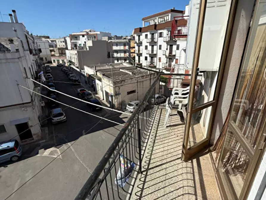 Immagine 11 di Appartamento in vendita  in Via Amerigo Vespucci a Ceglie Messapico