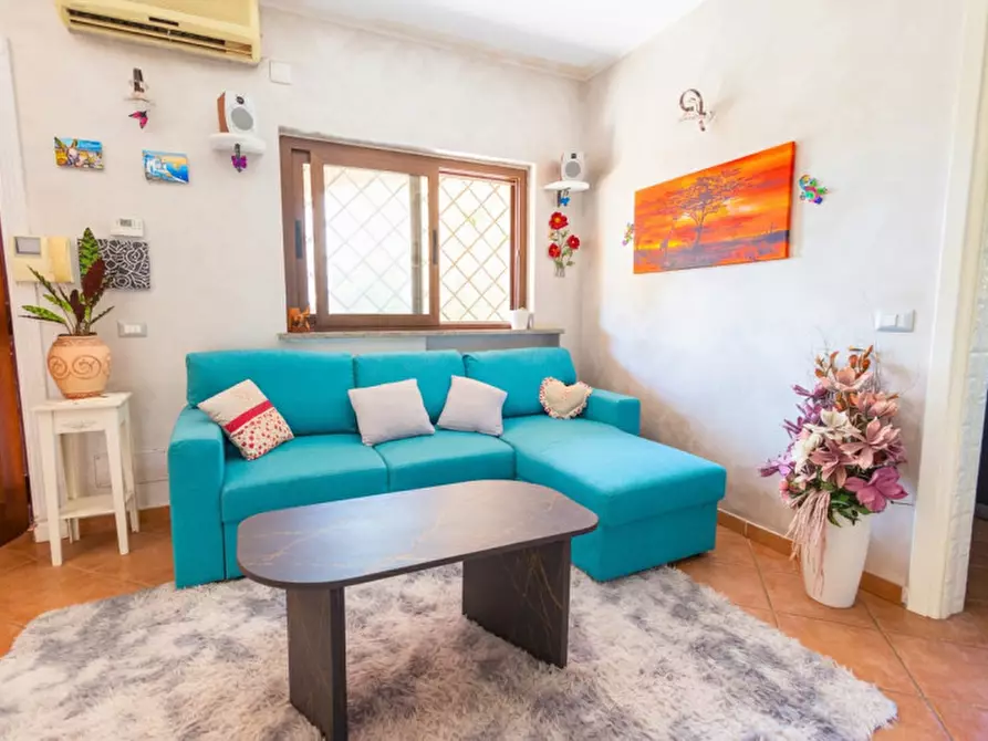 Immagine 5 di Casa quadrifamiliare in vendita  in Via Lavarone 77 a Roma