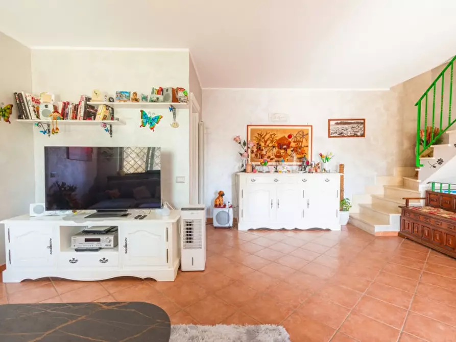 Immagine 16 di Casa quadrifamiliare in vendita  in Via Lavarone 77 a Roma