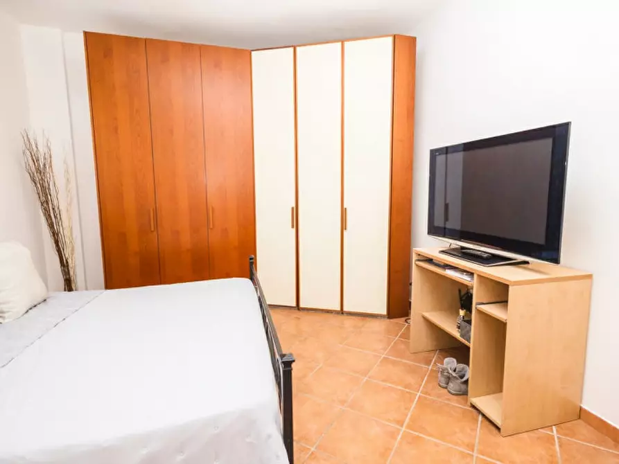 Immagine 38 di Casa quadrifamiliare in vendita  in Via Lavarone 77 a Roma