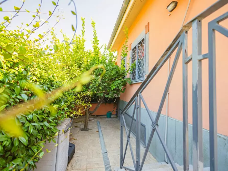Immagine 58 di Casa quadrifamiliare in vendita  in Via Lavarone 77 a Roma