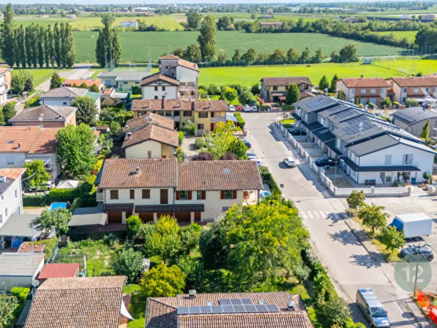Immagine 4 di Villetta a schiera in vendita  in Via Giove 3 a Carpi