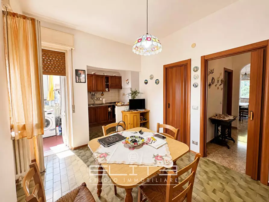 Immagine 3 di Appartamento in vendita  in Via Cingoli a Ancona
