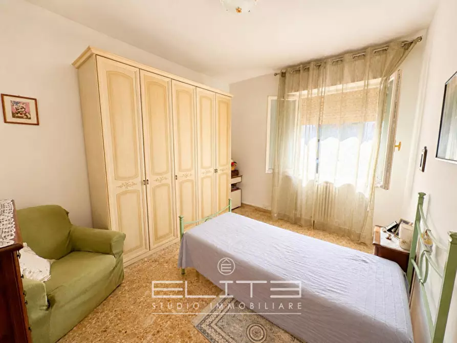 Immagine 5 di Appartamento in vendita  in Via Cingoli a Ancona