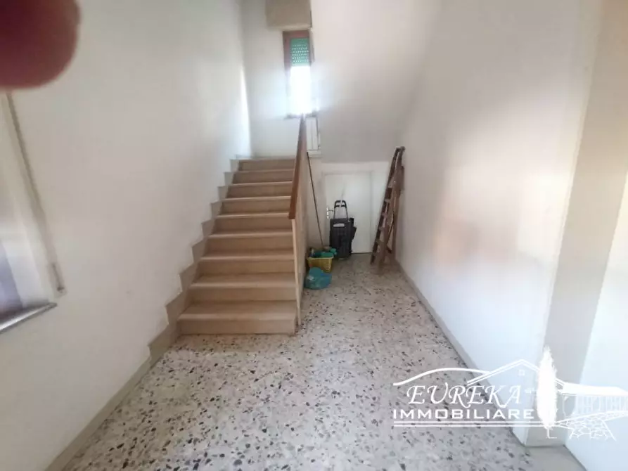 Immagine 5 di Casa indipendente in vendita  a Castiglione Del Lago