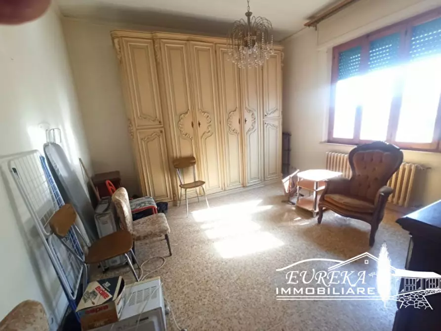 Immagine 10 di Casa indipendente in vendita  a Castiglione Del Lago