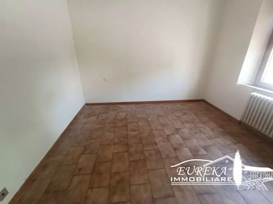 Immagine 17 di Casa indipendente in vendita  a Castiglione Del Lago