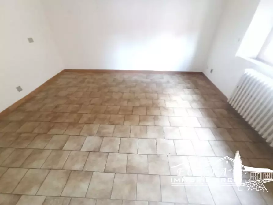 Immagine 18 di Casa indipendente in vendita  a Castiglione Del Lago