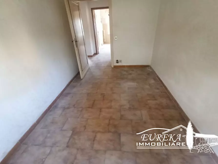 Immagine 19 di Casa indipendente in vendita  a Castiglione Del Lago
