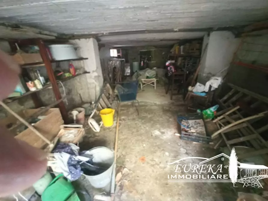 Immagine 21 di Casa indipendente in vendita  a Castiglione Del Lago