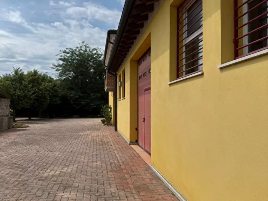 Immagine 10 di Casa indipendente in vendita  in Via Milana a Dueville