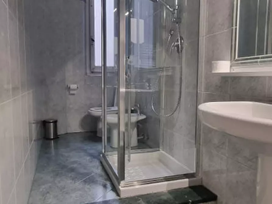 Immagine 11 di Bed & Breakfast in vendita  in VIALE BELFIORE a Firenze