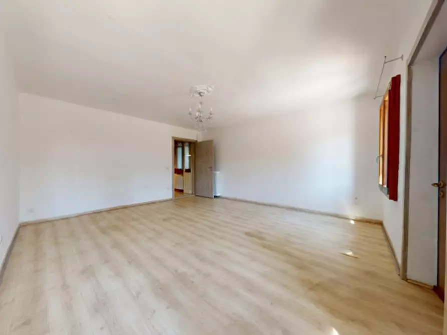 Immagine 3 di Villa in vendita  in Via di Bertesinella a Vicenza