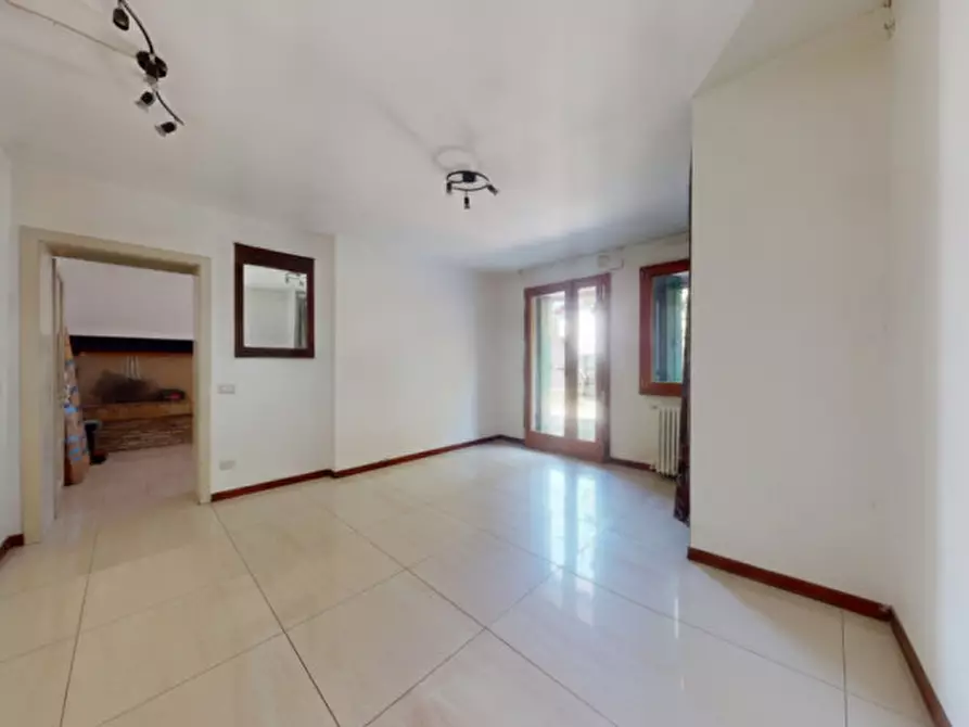Immagine 9 di Villa in vendita  in Via di Bertesinella a Vicenza