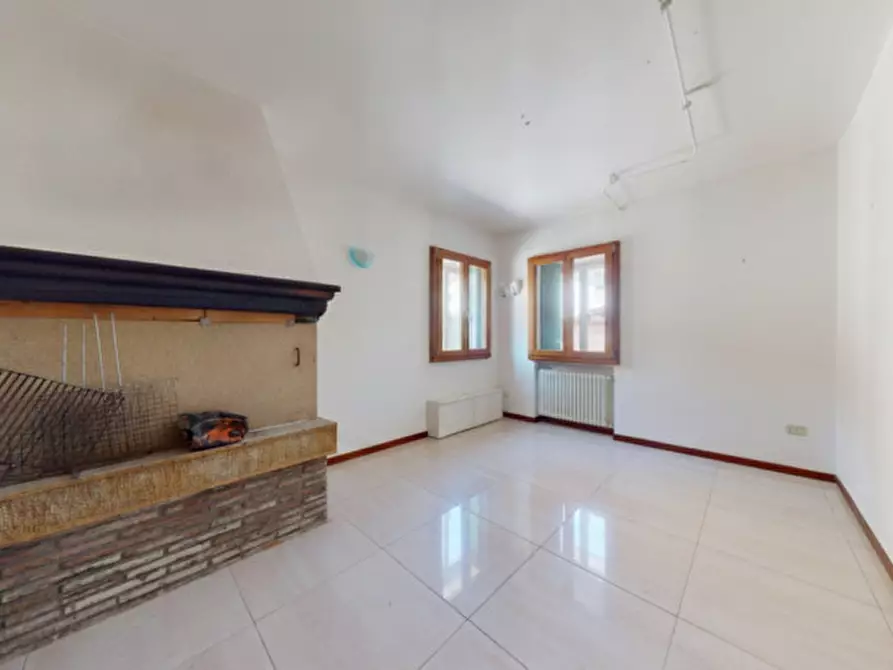 Immagine 12 di Villa in vendita  in Via di Bertesinella a Vicenza