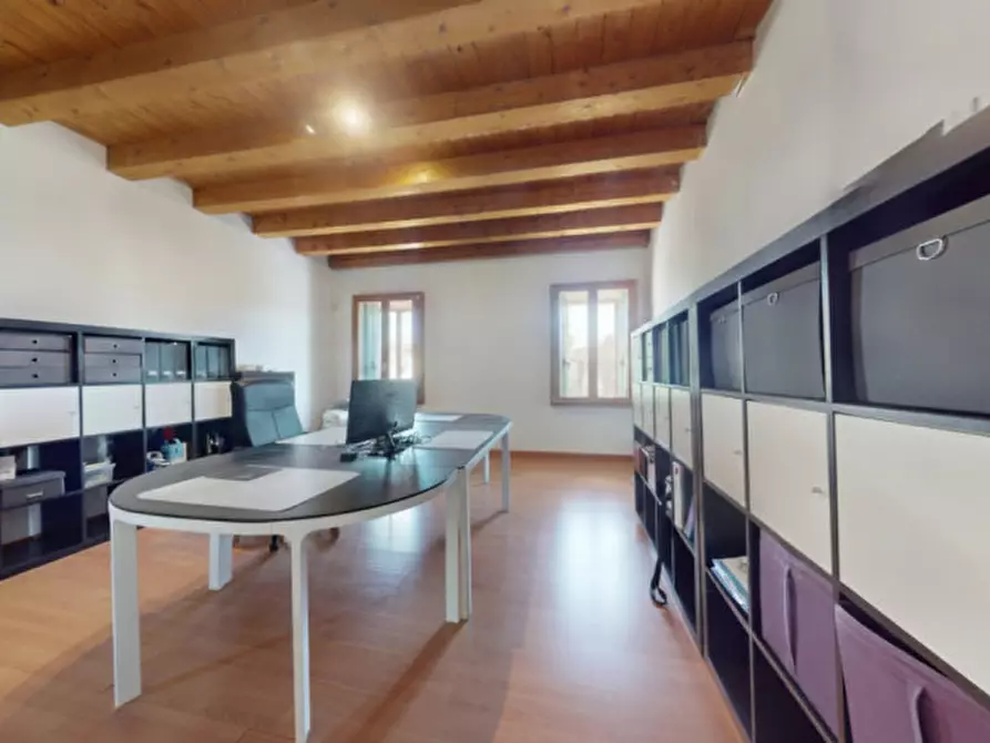 Immagine 19 di Villa in vendita  in Via di Bertesinella a Vicenza