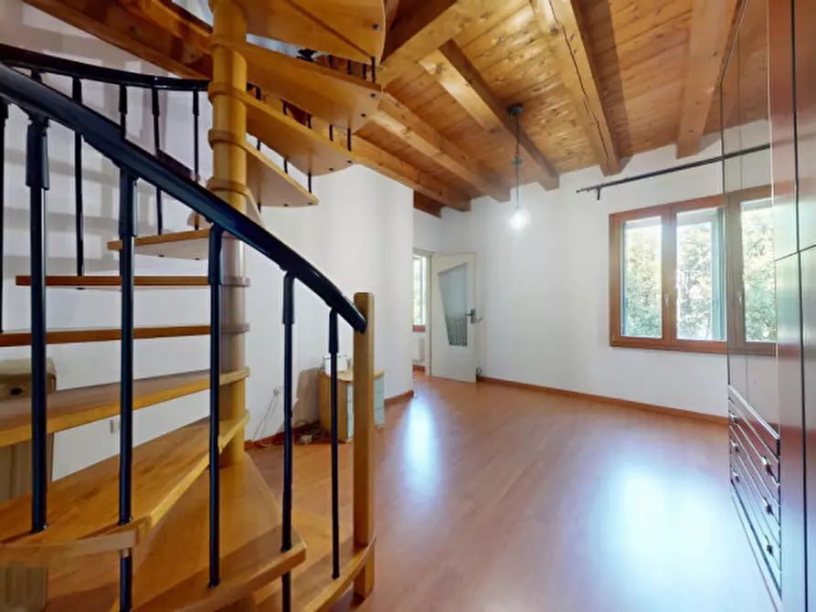Immagine 25 di Villa in vendita  in Via di Bertesinella a Vicenza