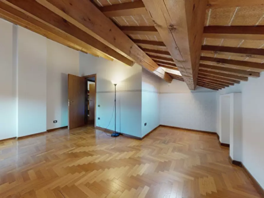Immagine 27 di Villa in vendita  in Via di Bertesinella a Vicenza