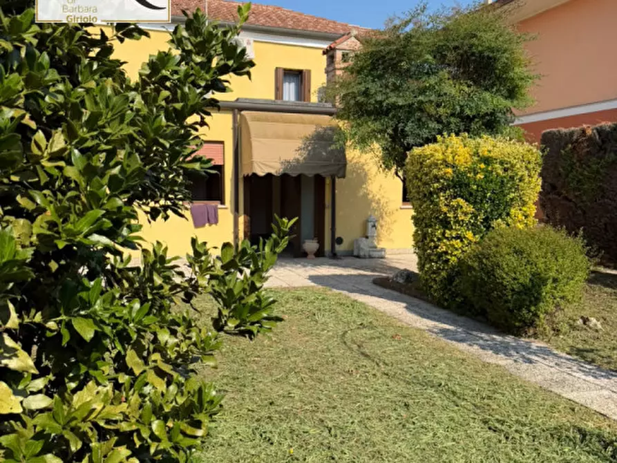 Immagine 13 di Villetta a schiera in vendita  a Masi