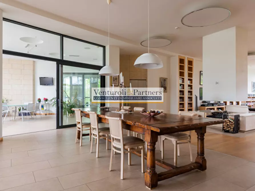 Immagine 8 di Casa bifamiliare in vendita  a San Felice Del Benaco