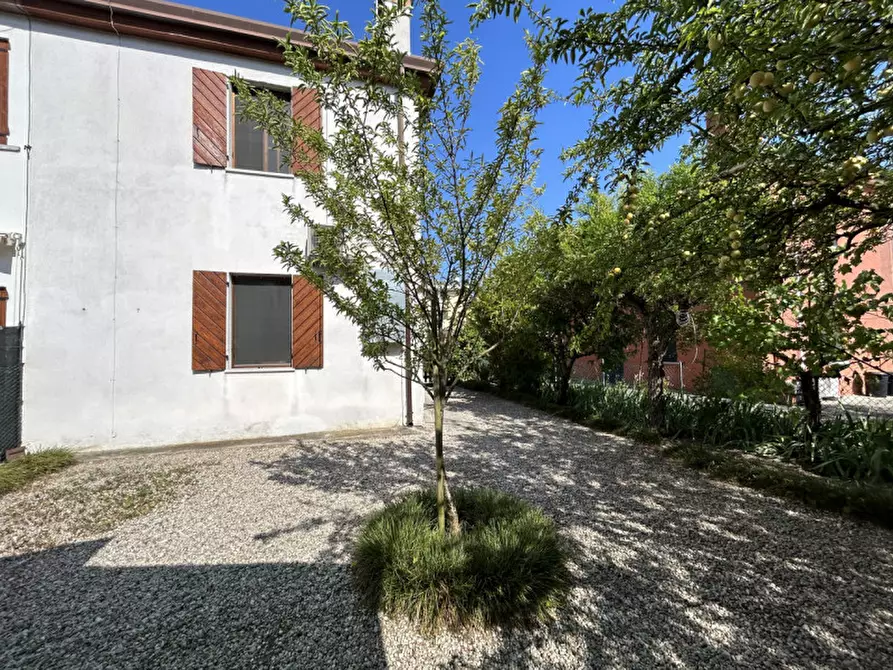 Immagine 3 di Villetta a schiera in vendita  in Via Piave a Noale