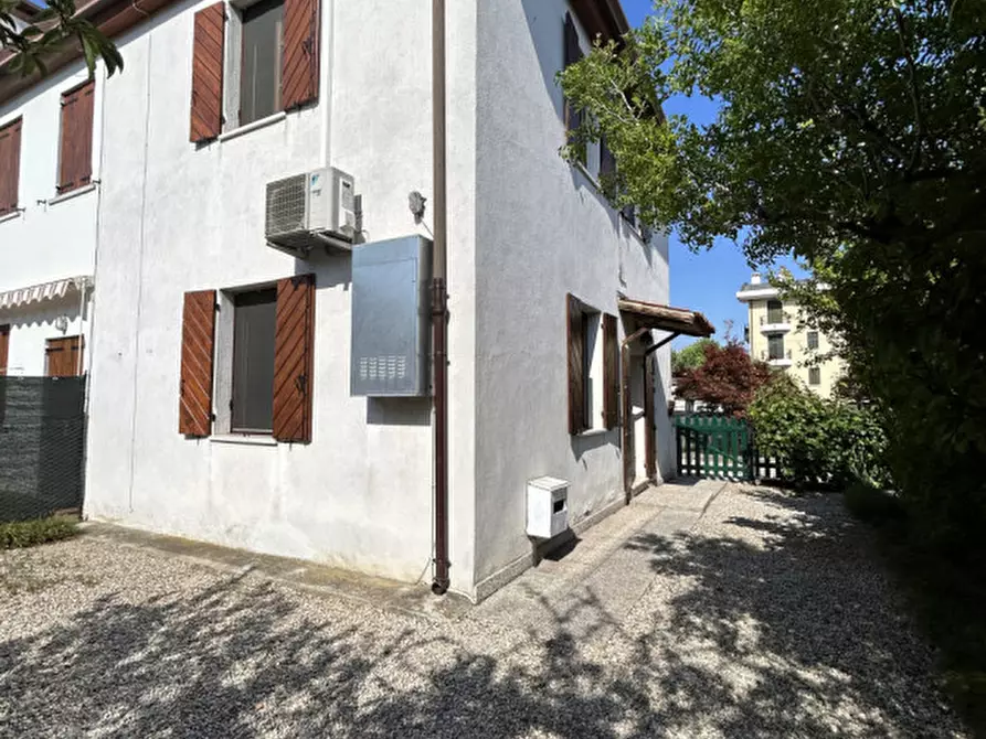 Immagine 4 di Villetta a schiera in vendita  in Via Piave a Noale