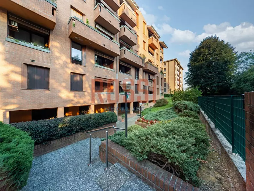 Immagine 1 di Appartamento in vendita  in VIA DEI CAPPUCCINI a Monza