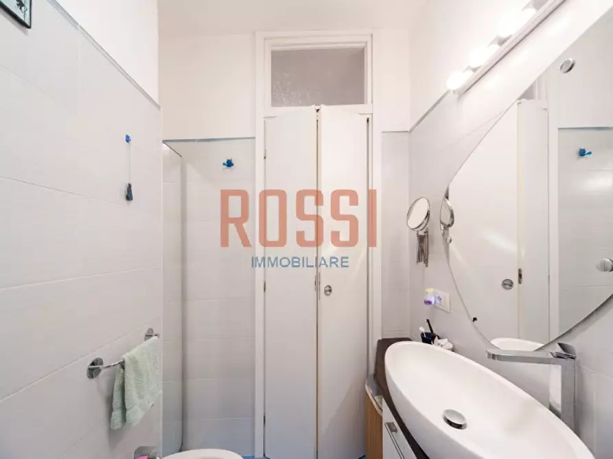 Immagine 19 di Appartamento in vendita  in VIA DEI CAPPUCCINI a Monza