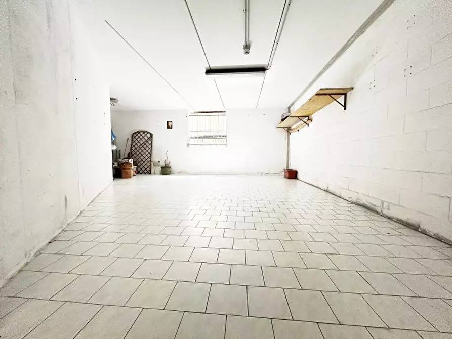 Immagine 17 di Appartamento in vendita  a Rubano