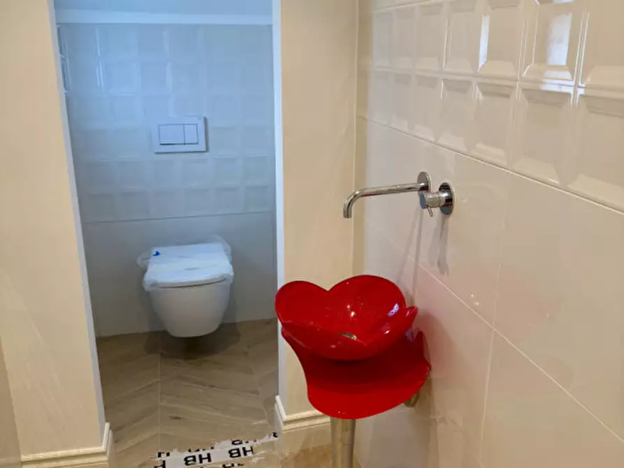 Immagine 12 di Appartamento in vendita  in Viale Fratelli Bandiera a Vicenza