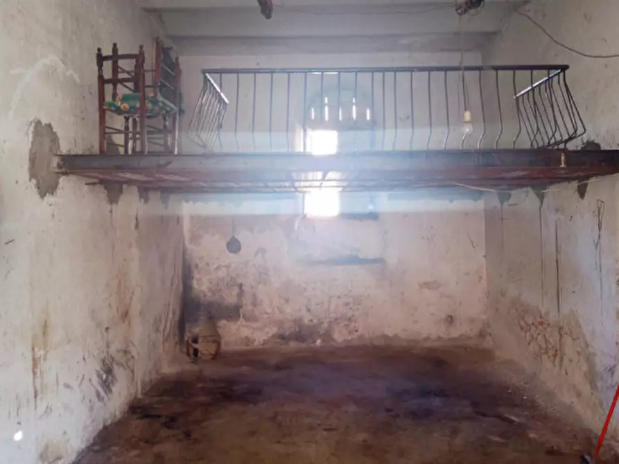 Immagine 4 di Cantina in vendita  in Via Tito Tazio a Moricone