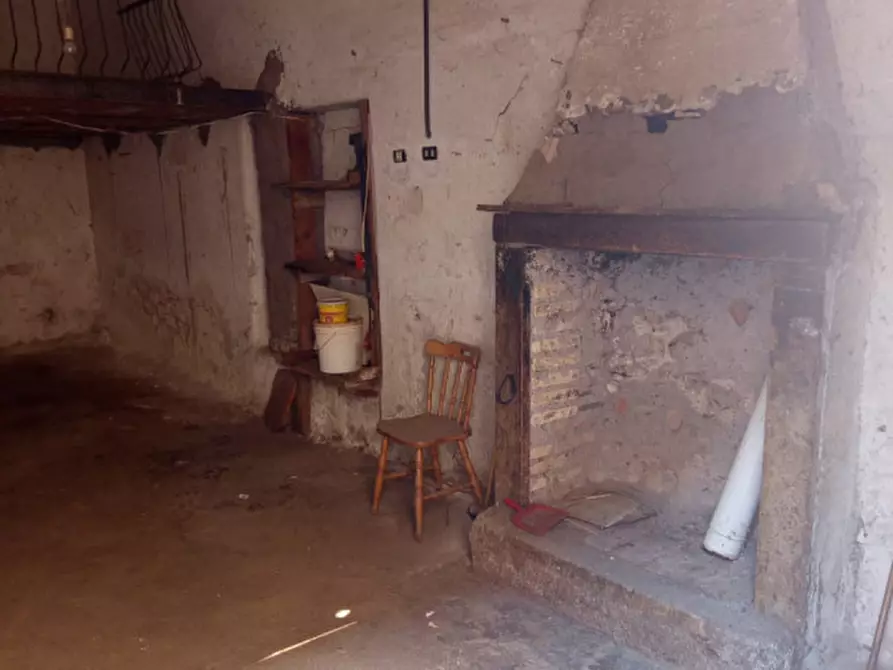 Immagine 6 di Cantina in vendita  in Via Tito Tazio a Moricone