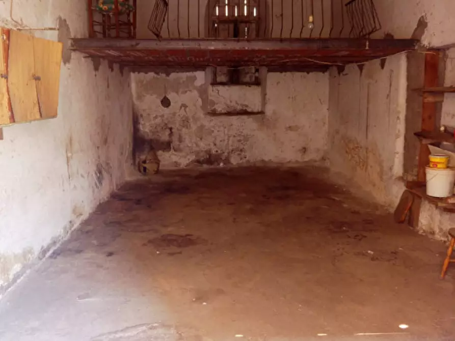 Immagine 7 di Cantina in vendita  in Via Tito Tazio a Moricone