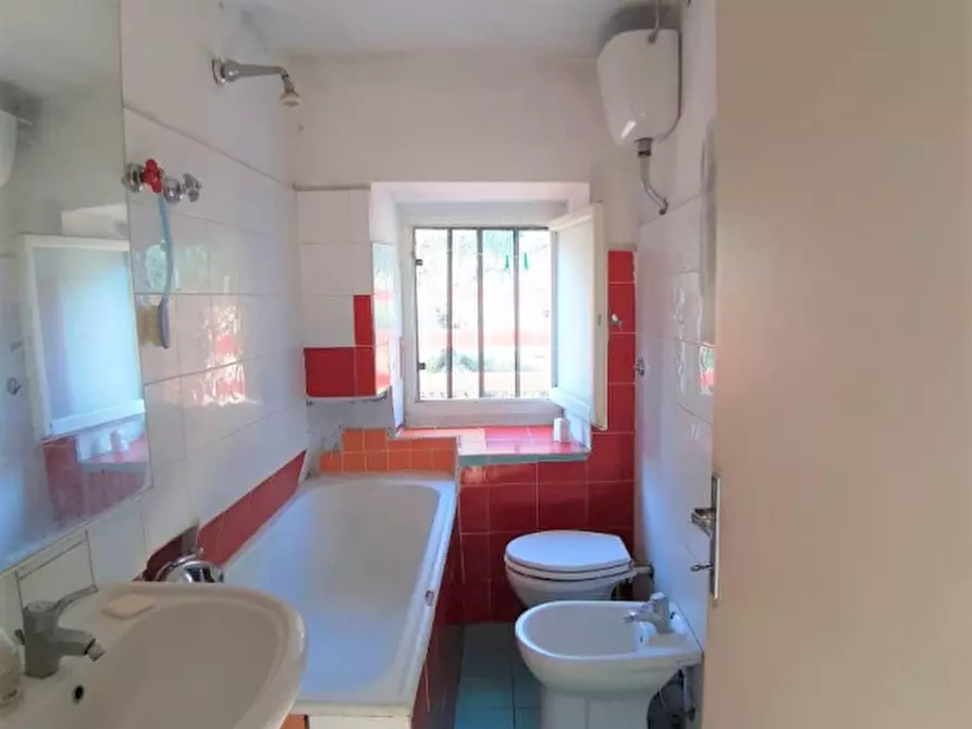 Immagine 20 di Casa bifamiliare in vendita  in Strada provinciale Brollo-Poggio alla Croce a Figline E Incisa Valdarno
