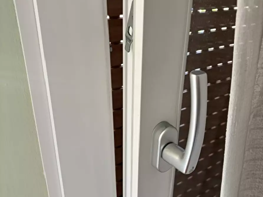 Immagine 13 di Appartamento in vendita  a Padova