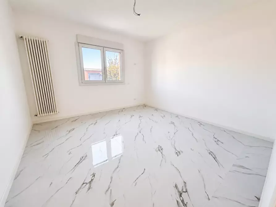 Immagine 10 di Appartamento in vendita  in Via Cividale a Torri Di Quartesolo