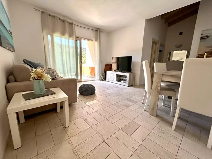 Immagine 4 di Appartamento in vendita  a Arzachena