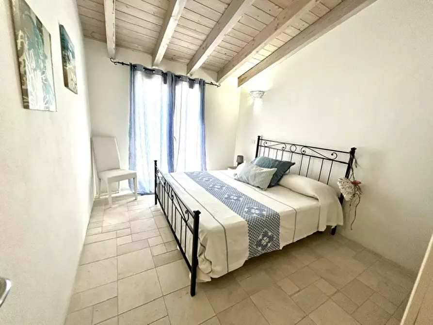 Immagine 15 di Appartamento in vendita  a Arzachena
