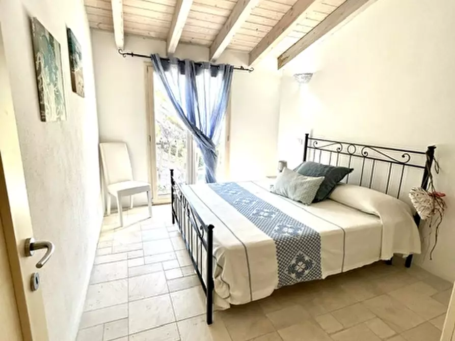 Immagine 16 di Appartamento in vendita  a Arzachena