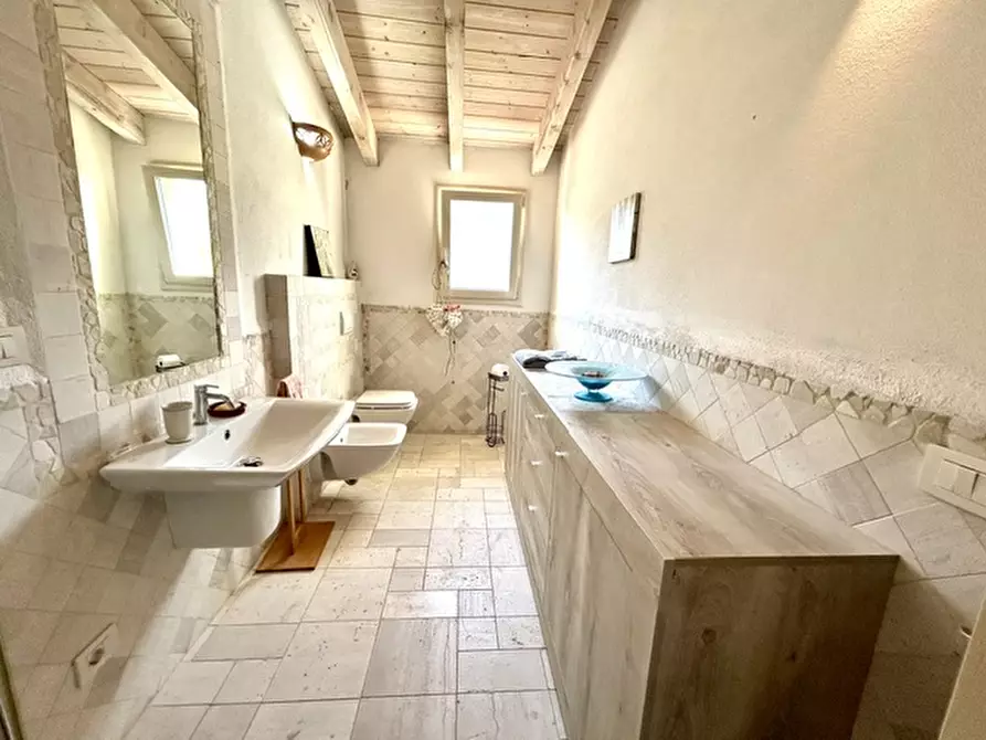 Immagine 22 di Appartamento in vendita  a Arzachena