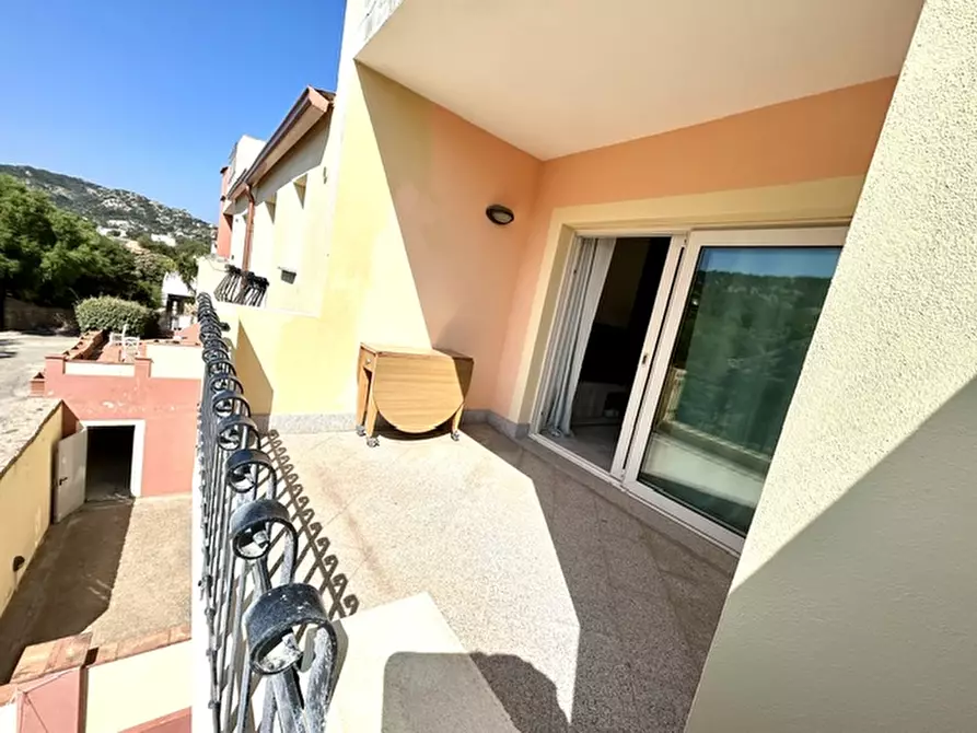 Immagine 24 di Appartamento in vendita  a Arzachena