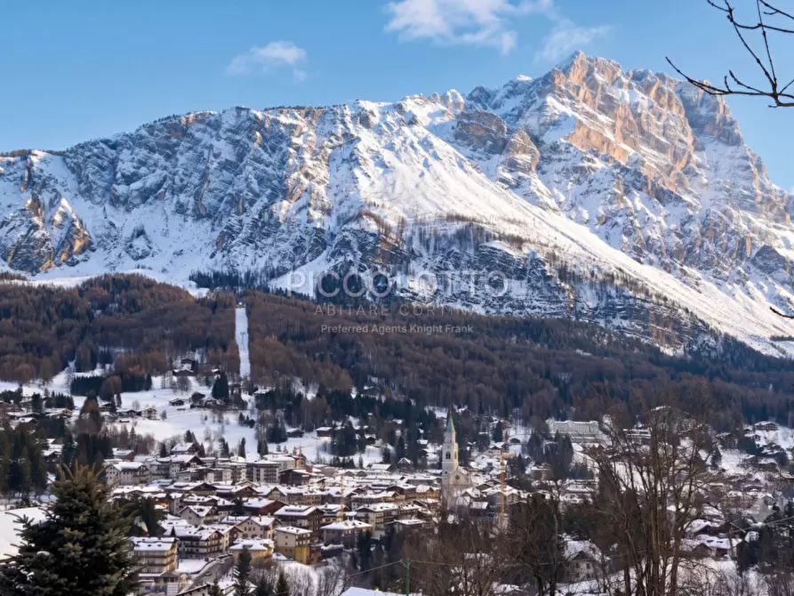 Immagine 2 di Villa in vendita  in Corso Italia a Cortina D'ampezzo