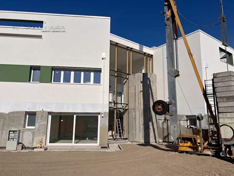 Immagine 4 di Appartamento in vendita  in via dei tigli a Pesaro