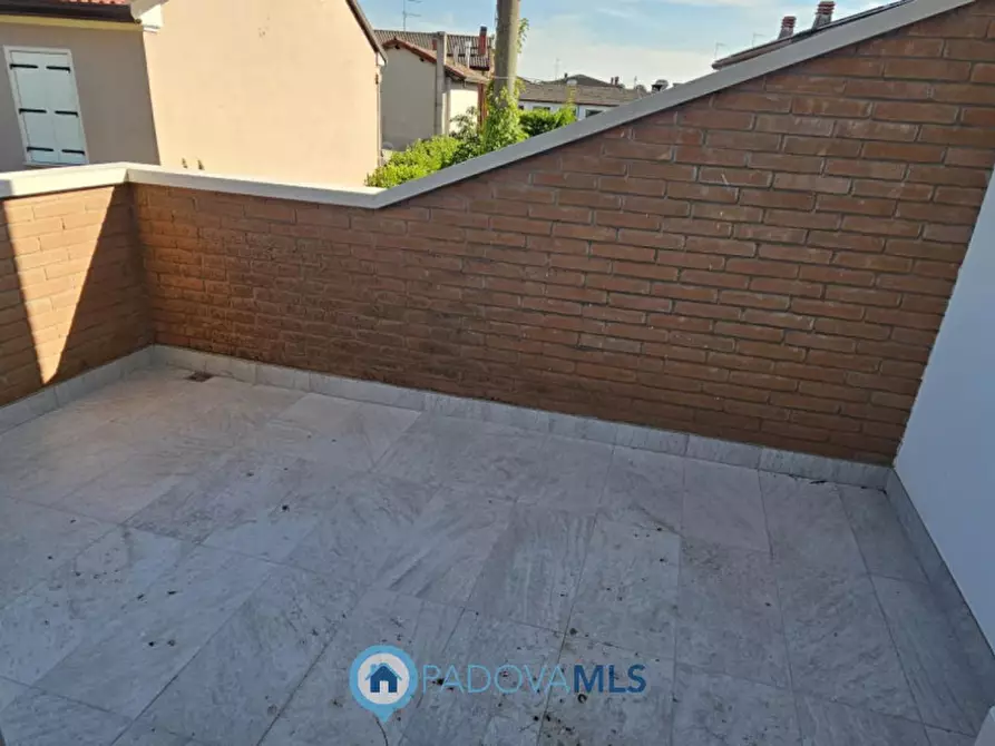 Immagine 10 di Casa trifamiliare in vendita  in Via Frassanedo a Legnaro
