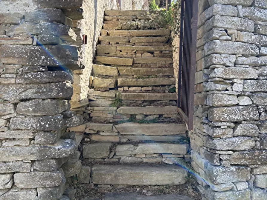 Immagine 8 di Rustico / casale in vendita  in Frazione Lunetta a Mombarcaro