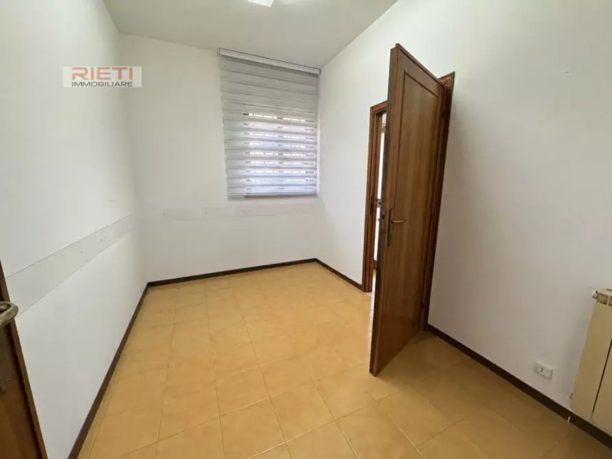 Immagine 8 di Camera in affitto  in Via Giuseppe Pennesi a Rieti