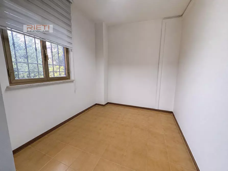 Immagine 9 di Camera in affitto  in Via Giuseppe Pennesi a Rieti
