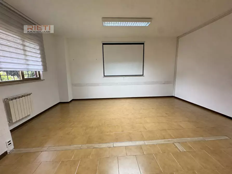 Immagine 11 di Camera in affitto  in Via Giuseppe Pennesi a Rieti