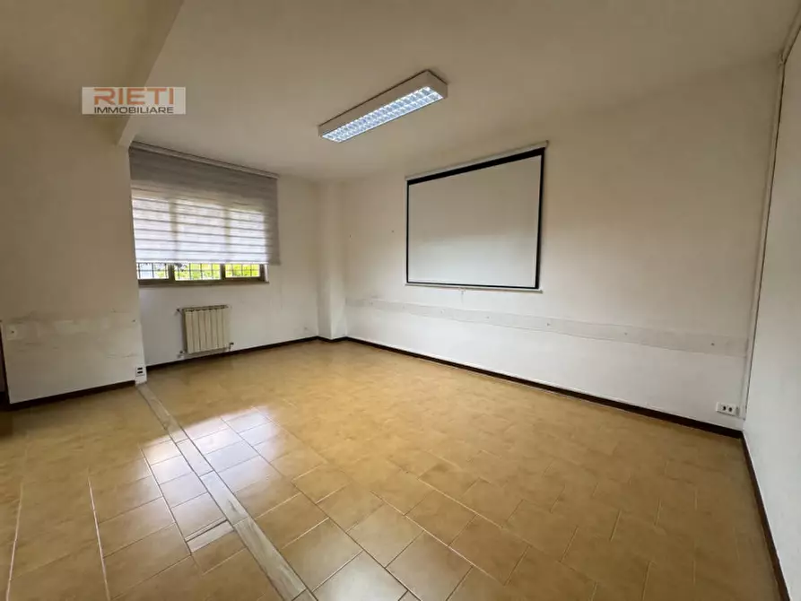 Immagine 12 di Camera in affitto  in Via Giuseppe Pennesi a Rieti