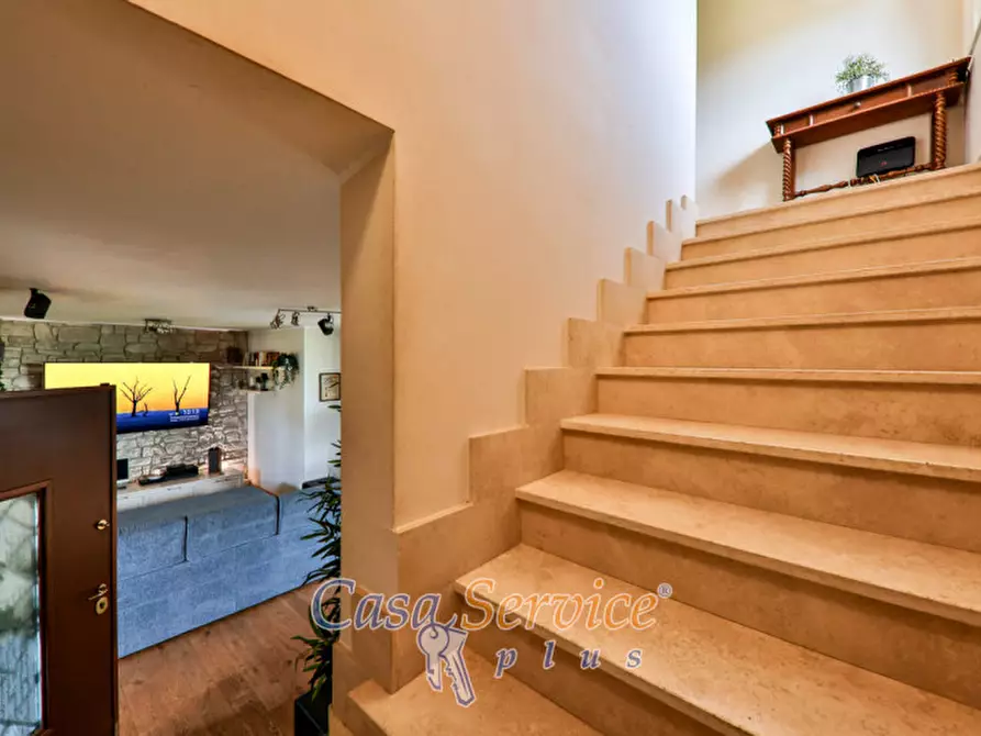 Immagine 40 di Villa in vendita  in Viale Primo Maggio a Marino